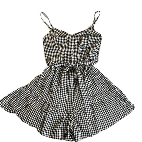 NWT Hollister Black & White Romper - Picture 1 of 7
